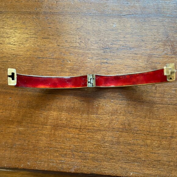 Rare Rounded Rectangular  Cloisonne Hinged Bangle with Gold-Tone Edges - Picture 4 of 9